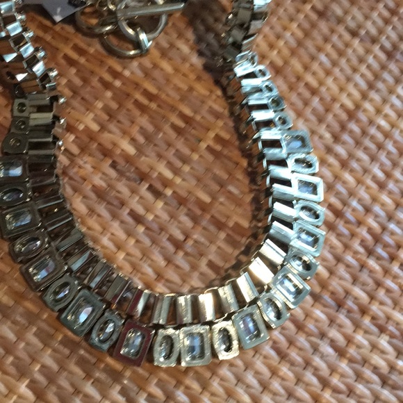 CWonder vintage bejweled necklace. Never worn - Picture 4 of 4